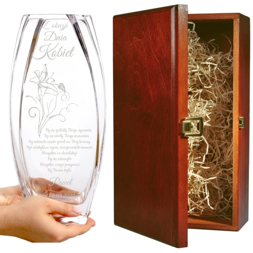 Wazon w etui szklany w etui z grawerem – wyjątkowy prezent na Dzień Kobiet
