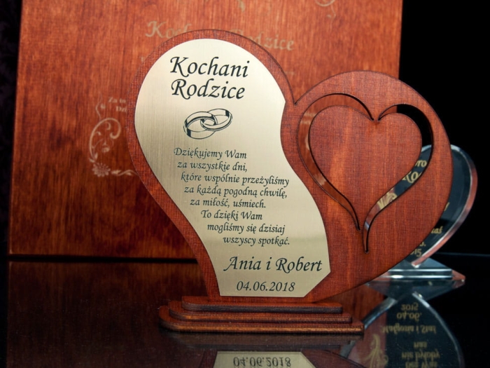 statuetka grawerowana - idealna na podziękowanie, prezent